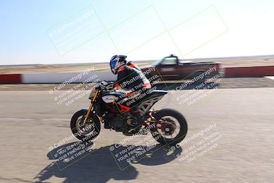 media/Nov-03-2025-Lets Ride (Mon) [[4d74c1c4d3]]/B Group/Grid/